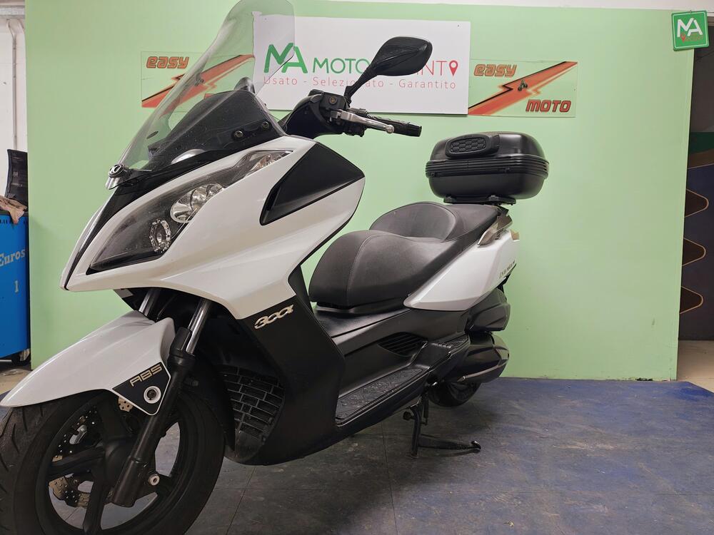 Kymco Downtown 300i ABS (2009 - 17) (2)