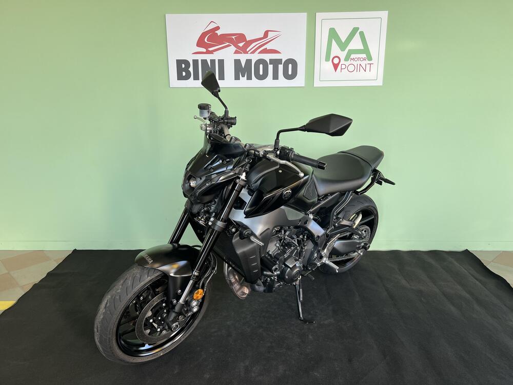 Yamaha MT-09 (2021 - 23) (4)