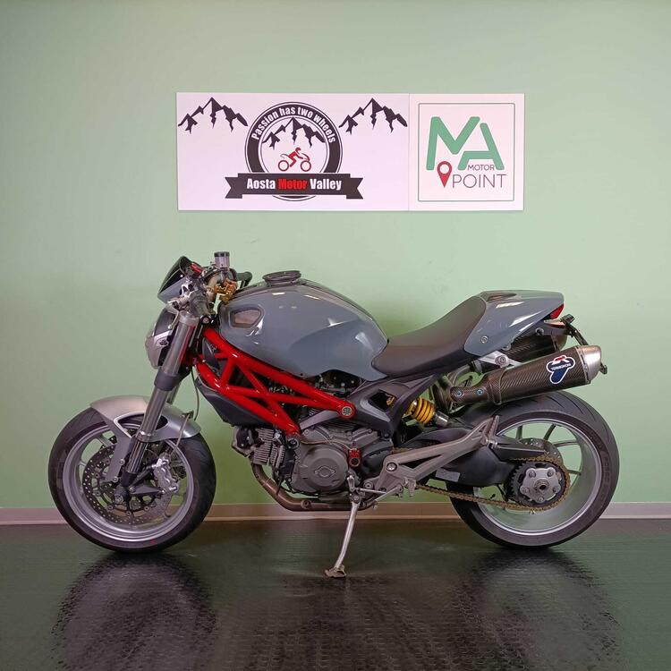 Ducati Monster 1100 (2009 -10) (2)