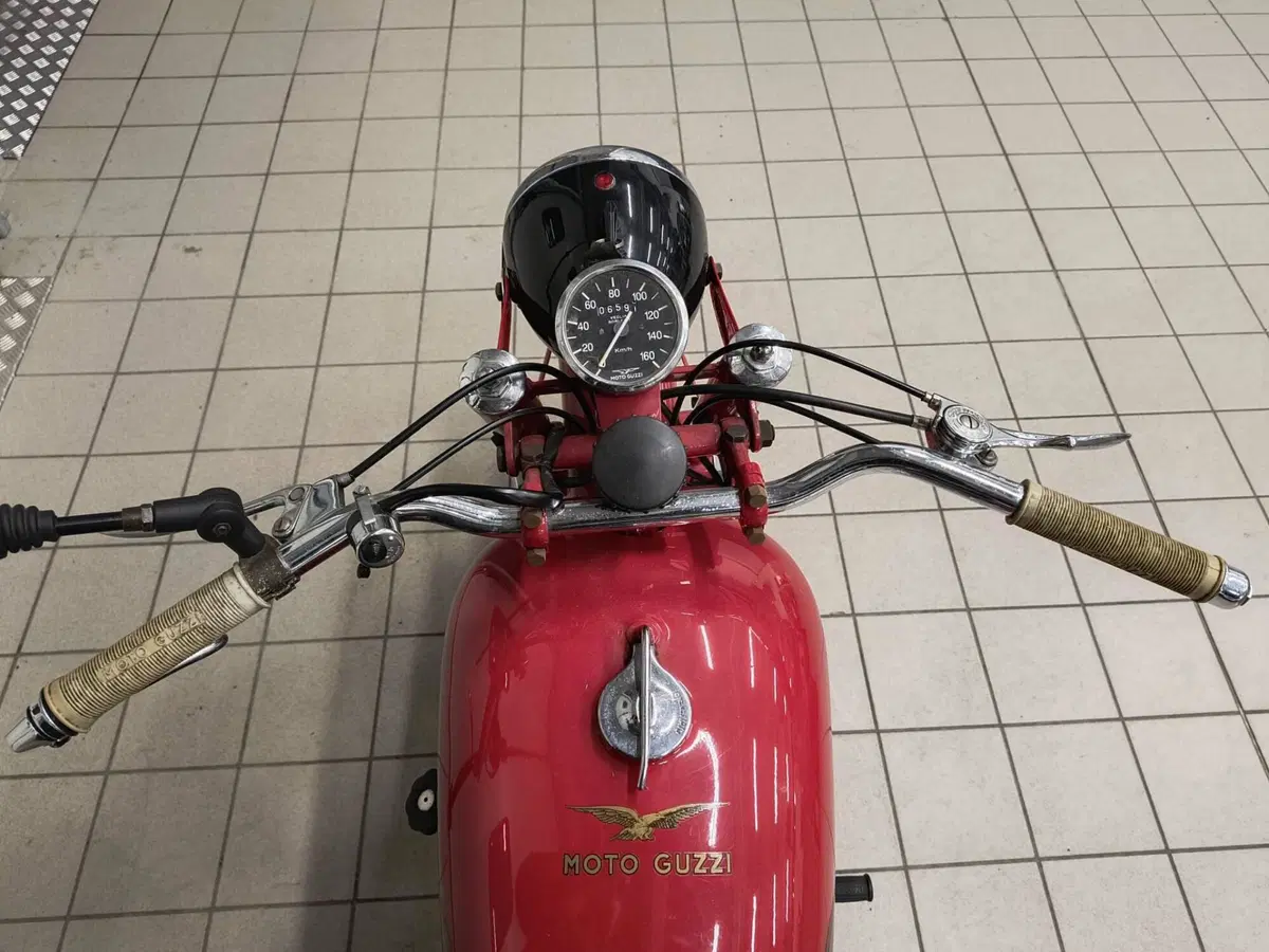 Moto Guzzi Falcone Turismo 500 (8)