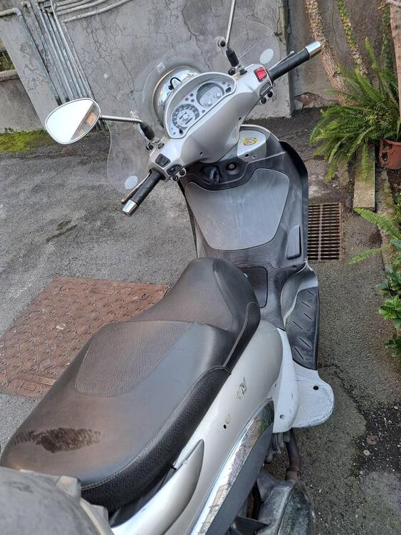 Piaggio Beverly 300 i.e. (2010 - 16) (3)