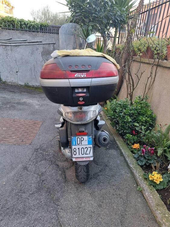 Piaggio Beverly 300 i.e. (2010 - 16) (4)