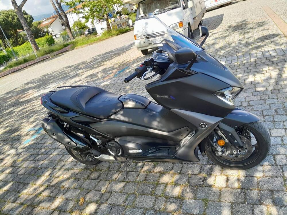 Yamaha T-Max 560 (2022 - 24) (5)