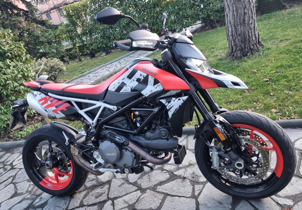 Ducati Hypermotard 950 RVE (2022 - 25) (3)