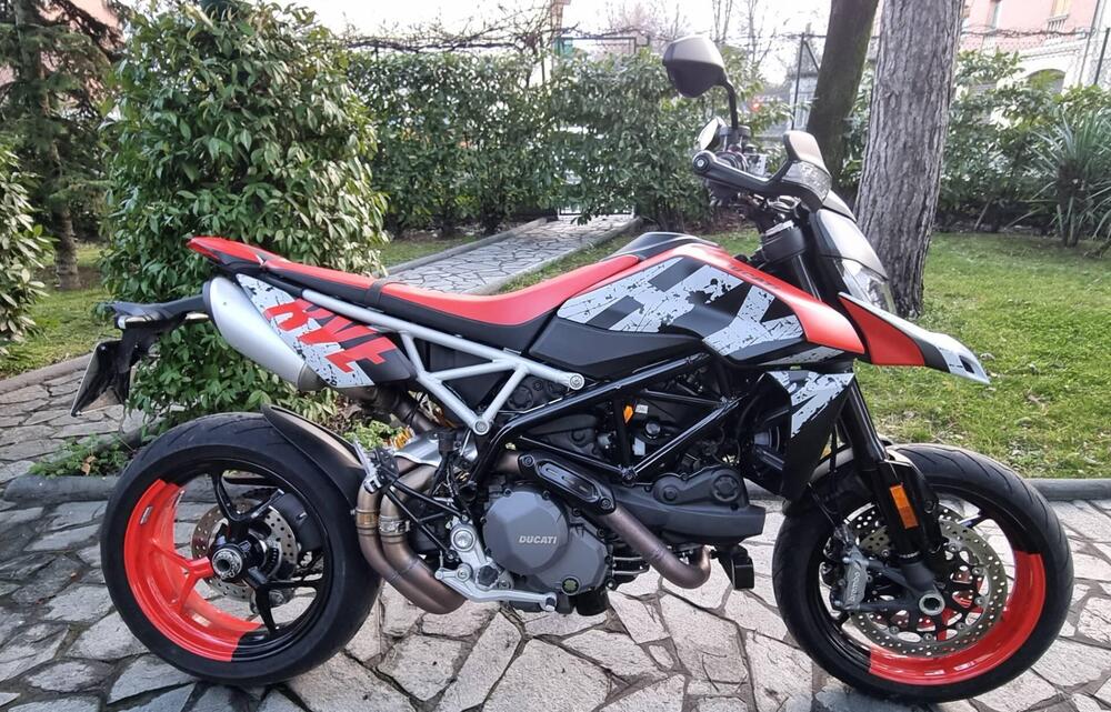 Ducati Hypermotard 950 RVE (2022 - 25) (5)