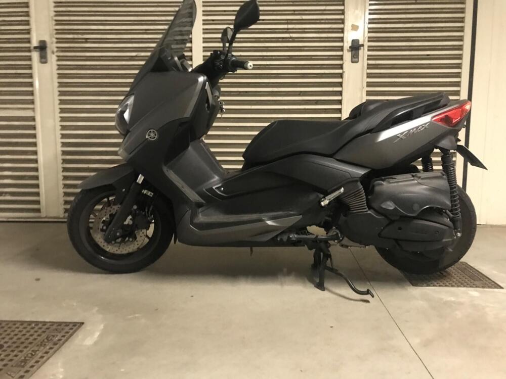 Yamaha X-Max 400 Iron Max ABS (2016) (5)