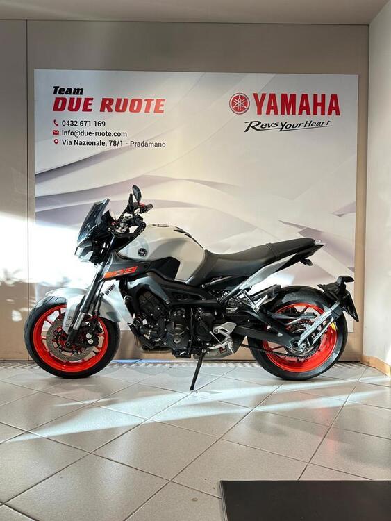 Yamaha MT-09 (2017 - 20) (3)