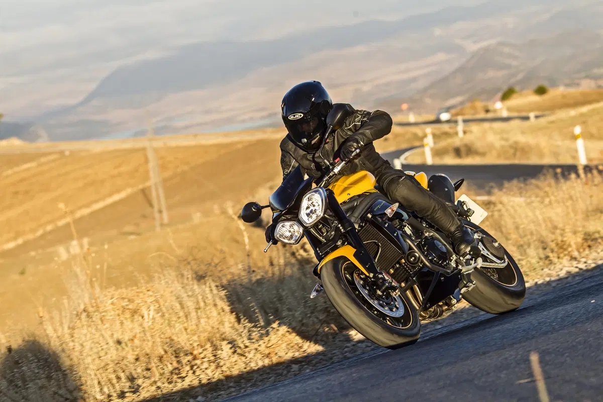 Triumph Speed 94 e Speed 94R, 21 anni dopo