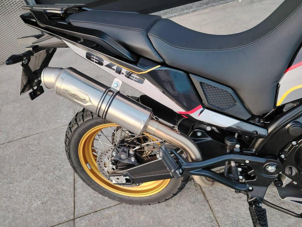 Moto Morini X-Cape 650 Gold Wheels Edition (2022 - 25) (4)