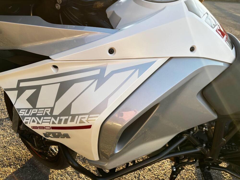 KTM 1290 Super Adventure T (2017) (2)