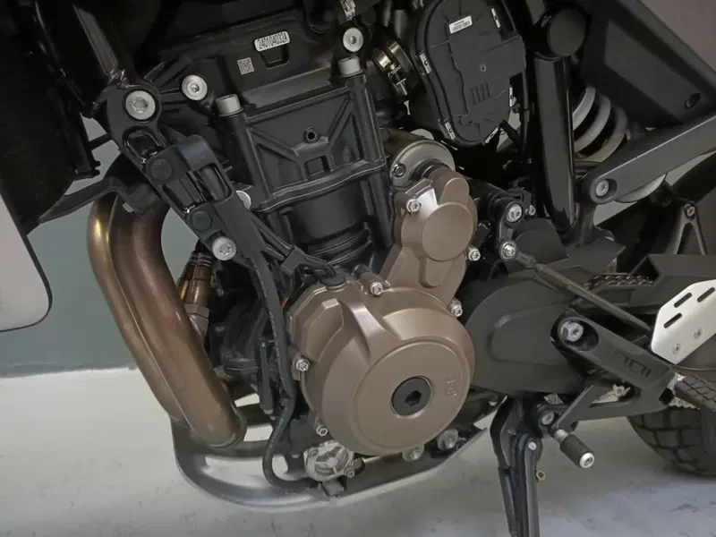 Husqvarna Svartpilen 801 (2024 - 26) (5)