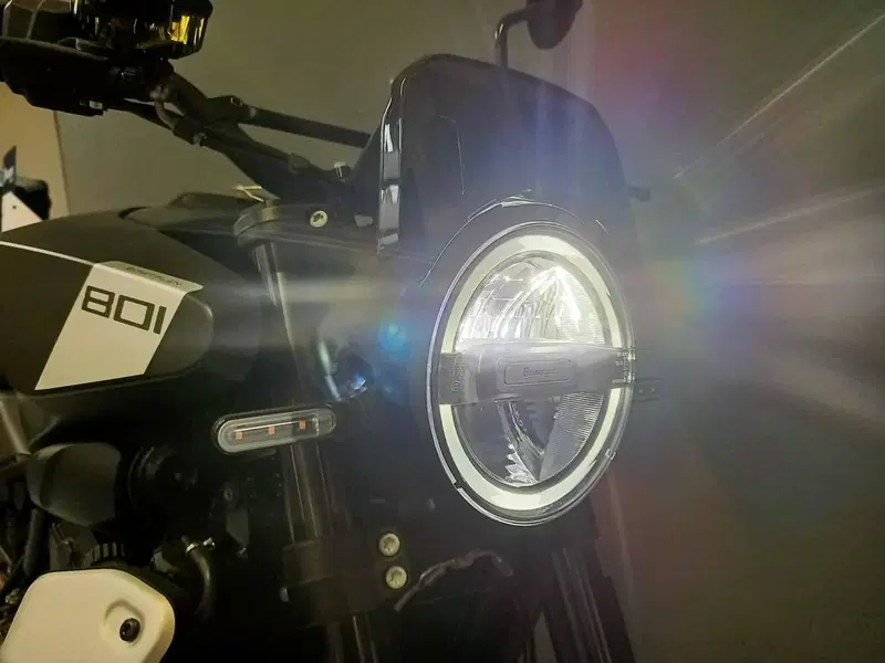 Husqvarna Svartpilen 801 (2024 - 26) (3)