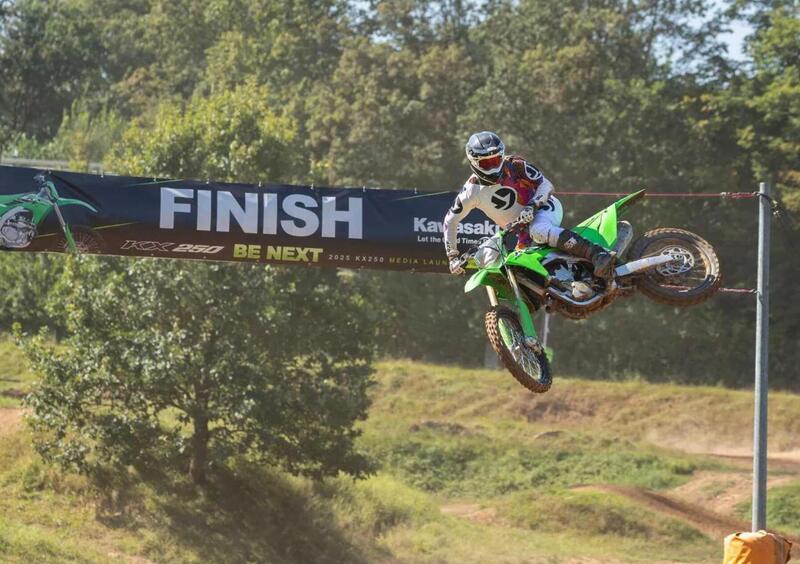 10 giorni in pista con la Kawasaki KX250. Come &egrave; andata? Rispondiamo alle vostre domande [VIDEO]