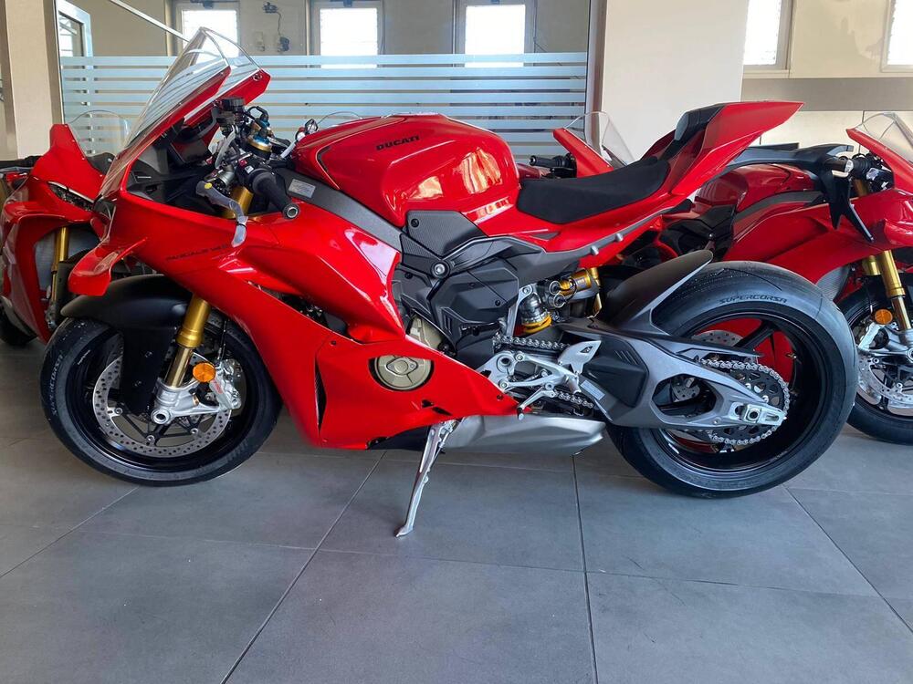 Ducati Panigale V4 S (2025) (2)