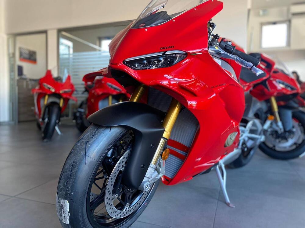 Ducati Panigale V4 S (2025) (3)