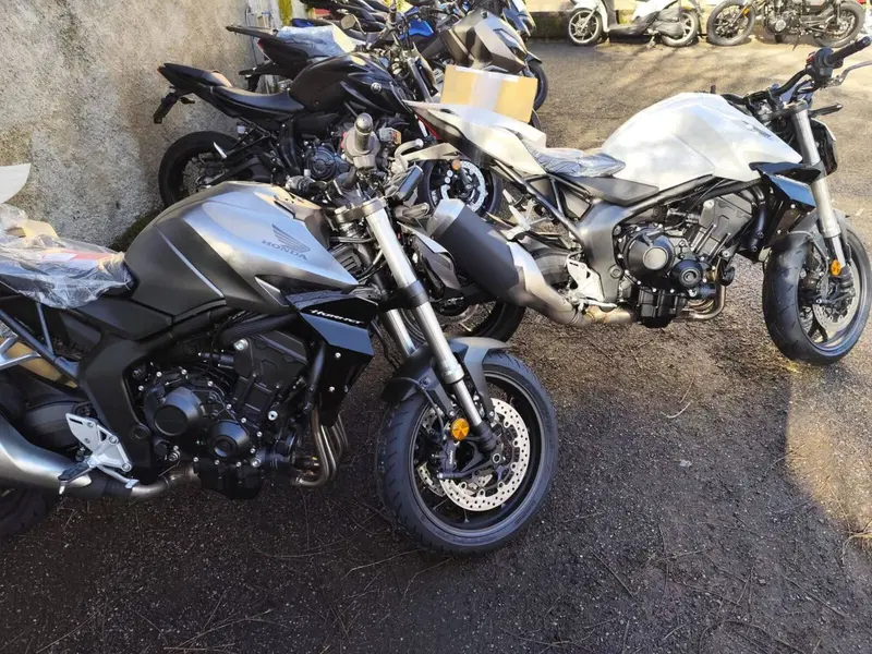 Honda CB 1000 Hornet (2025 - 26) (2)