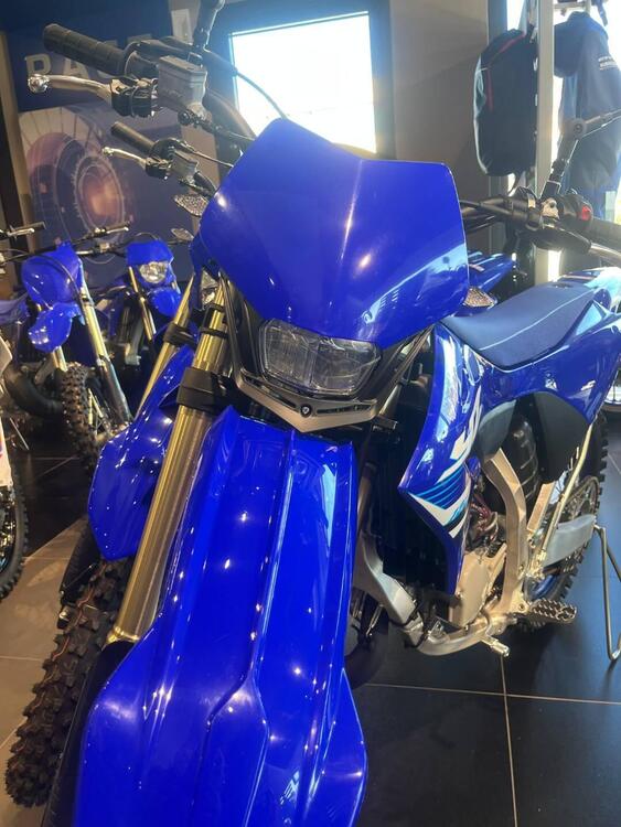 Yamaha YZ 125 (2025) (5)