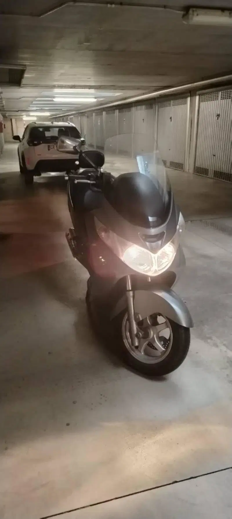 Suzuki Burgman AN 400 (2006 - 07)