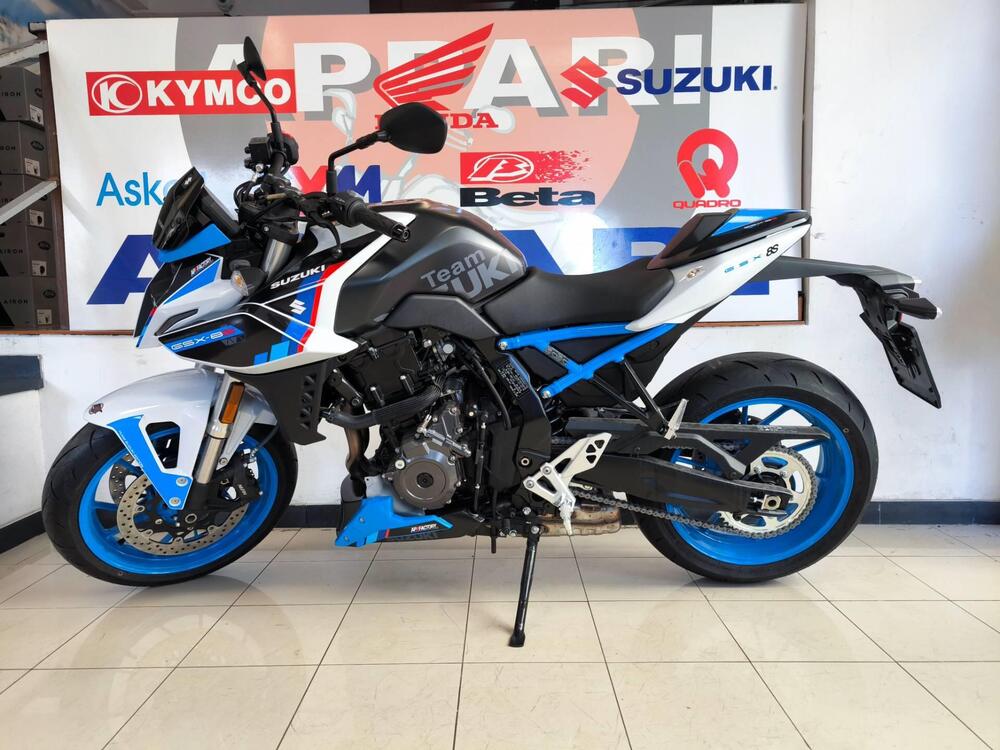 Suzuki GSX-8S Team Suzuki Edition (2024)