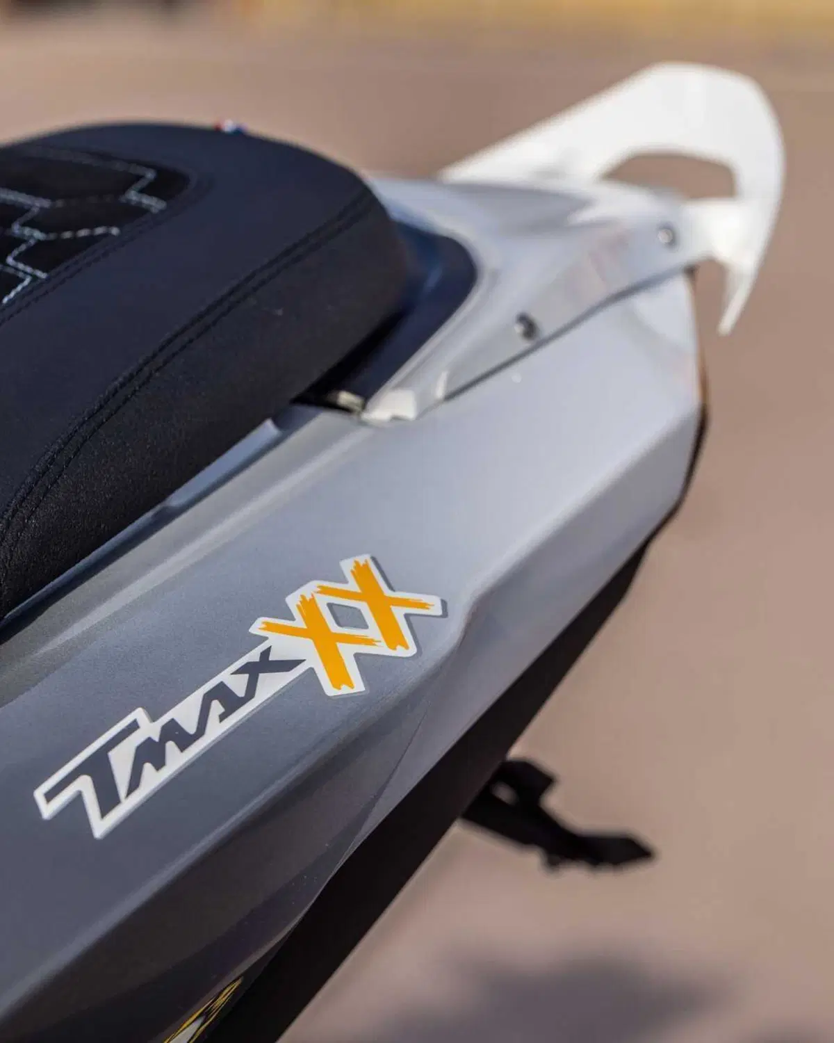 Yamaha Tmax XX: l'ultimo gioiello firmato Ortolani Customs (7)