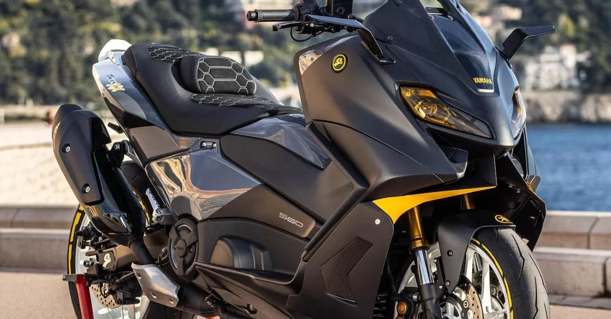 Yamaha Tmax XX: l'ultimo gioiello firmato Ortolani Customs