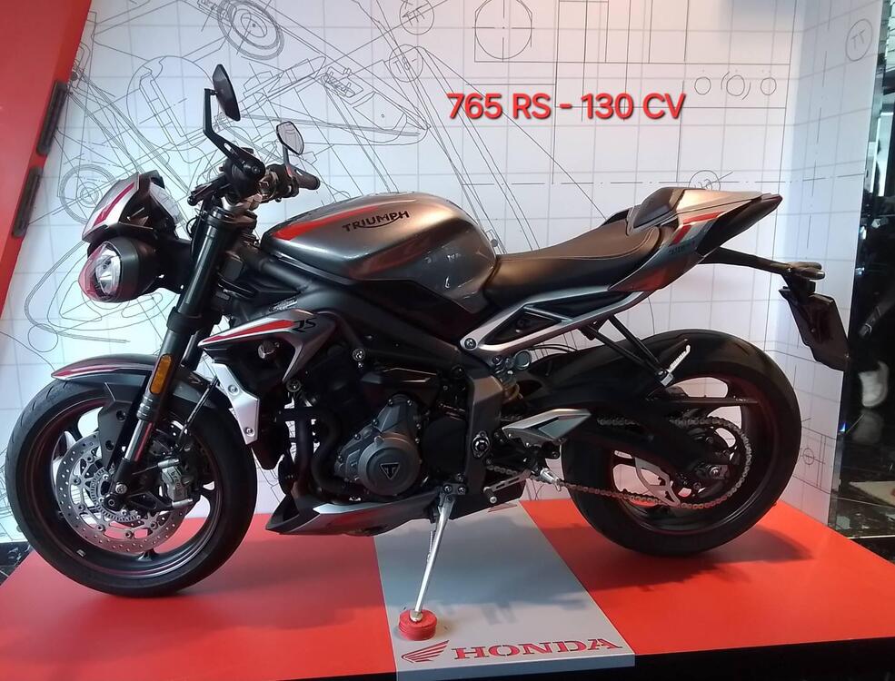 Triumph Street Triple RS (2020 - 22) (2)