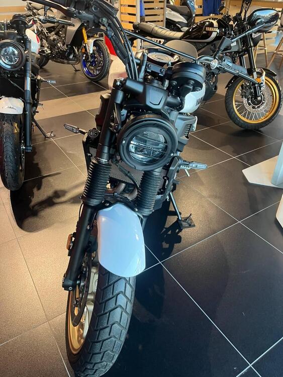 Yamaha XSR 700 (2022 - 25)