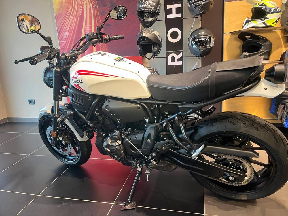 Yamaha XSR 700 (2022 - 25) (3)