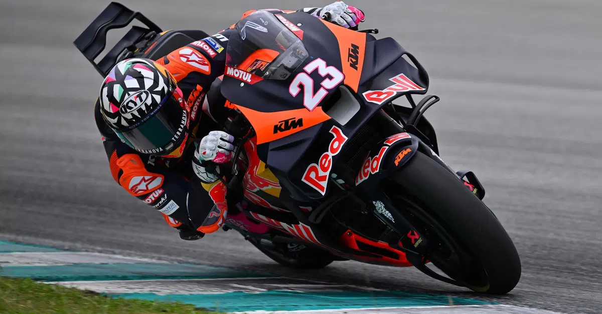 MotoGP 2025. Test di Sepang. Enea Bastianini: "Le modifiche che facevo in Ducati qua non funzionano, devo trovare altre soluzioni"
