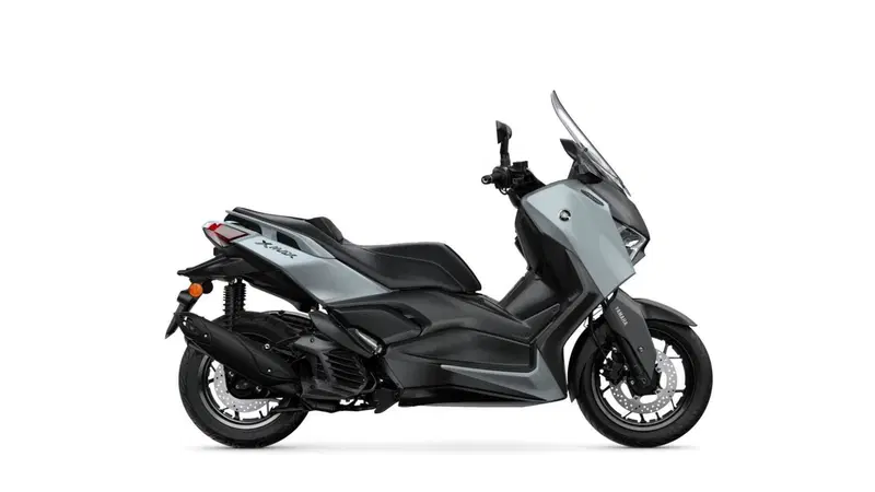 Yamaha X-Max 125 Tech Max+ (2025 - 26) (2)