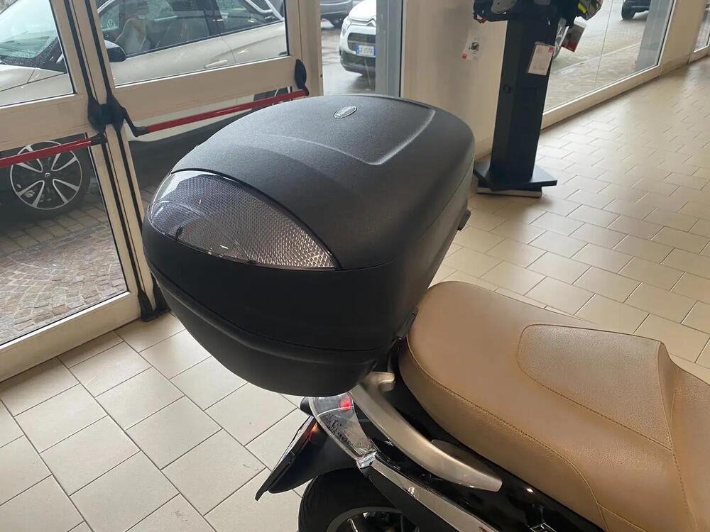 Piaggio Beverly 300 i.e. (2010 - 16) (3)