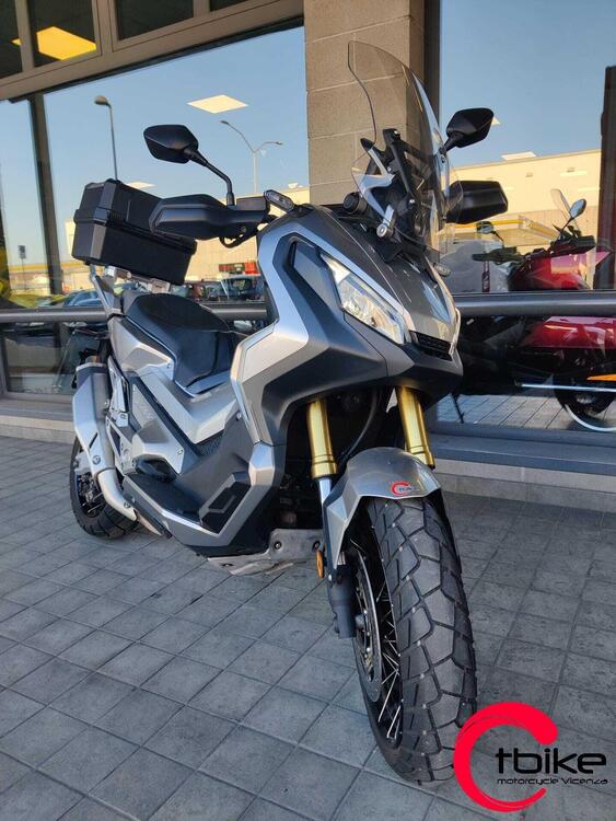 Honda X-ADV 750 (2017) (2)