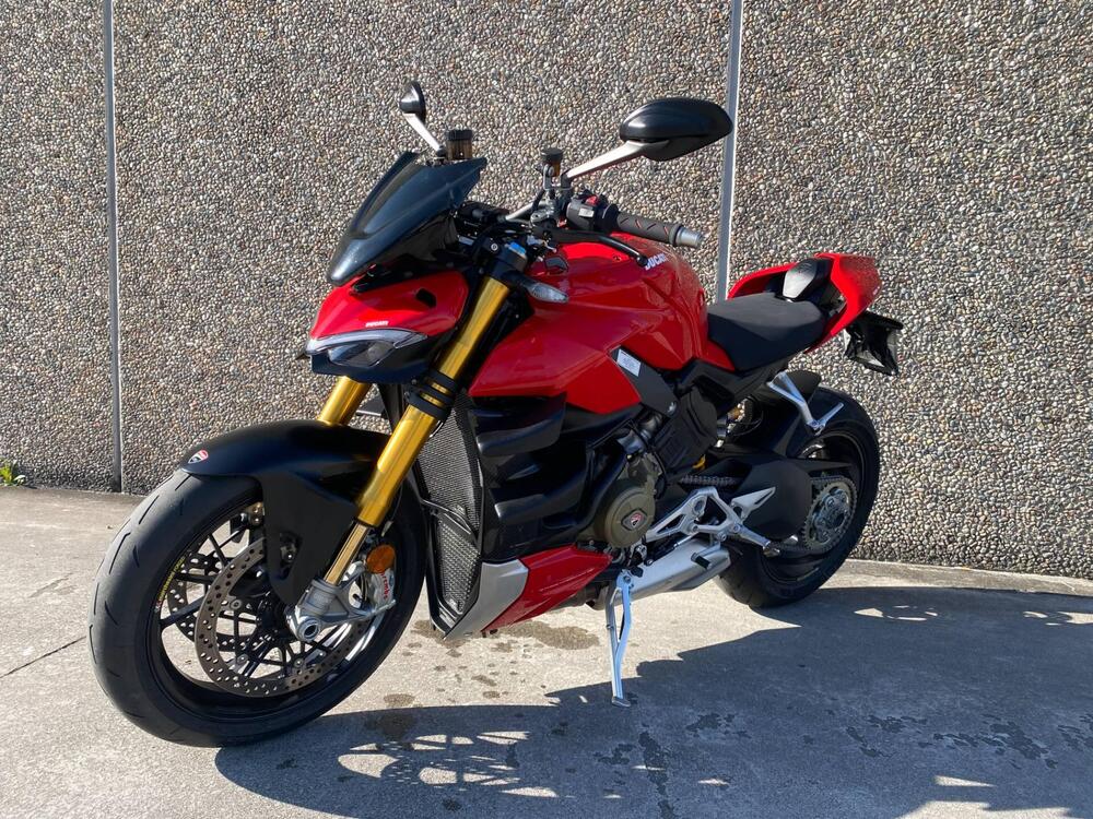 Ducati Streetfighter V4 1100 S (2020) (4)