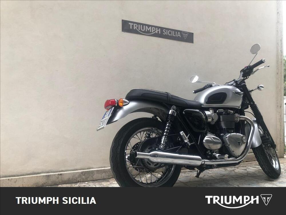 Triumph Bonneville T120 (2021 - 25) (3)