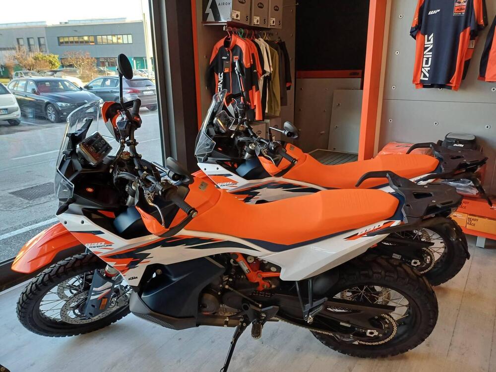 KTM 890 Adventure R (2025) (2)