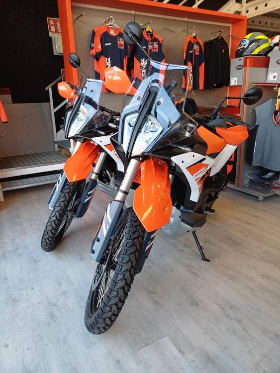 KTM 890 Adventure R (2025) (3)