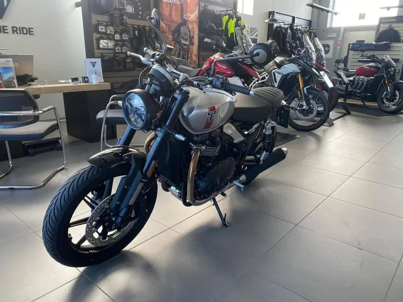 Triumph Speed Twin 900 (2025 - 26) (8)