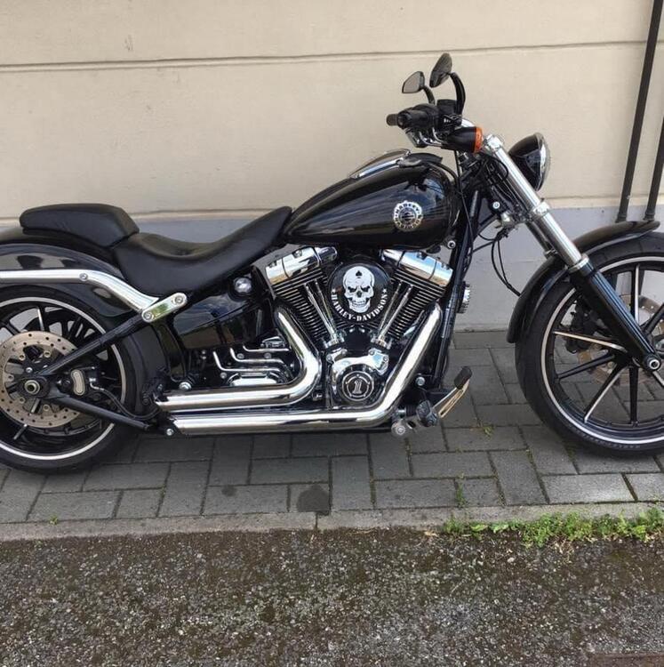 Harley-Davidson 1690 Breakout (2013 - 17) - FXSB (2)