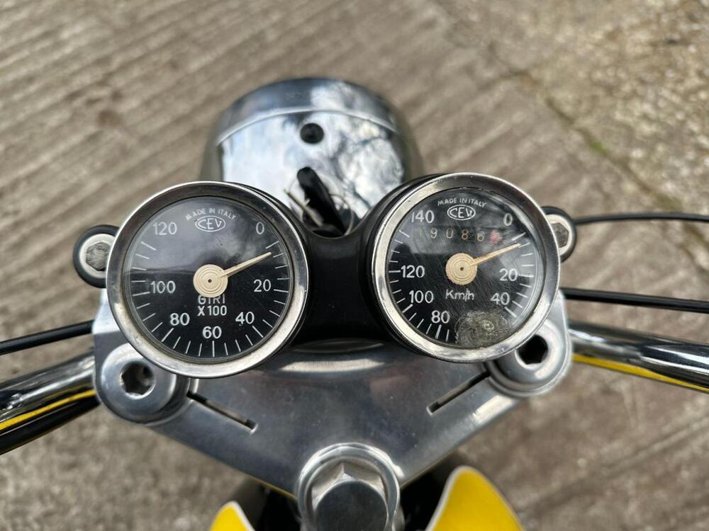 Moto Morini Corsaro Special 125 (4)