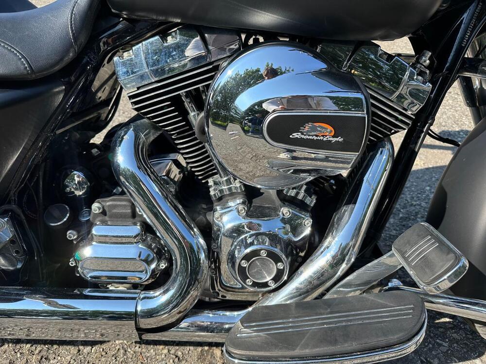 Harley-Davidson 107 Street Glide (2017 - 19) - FLHX (3)