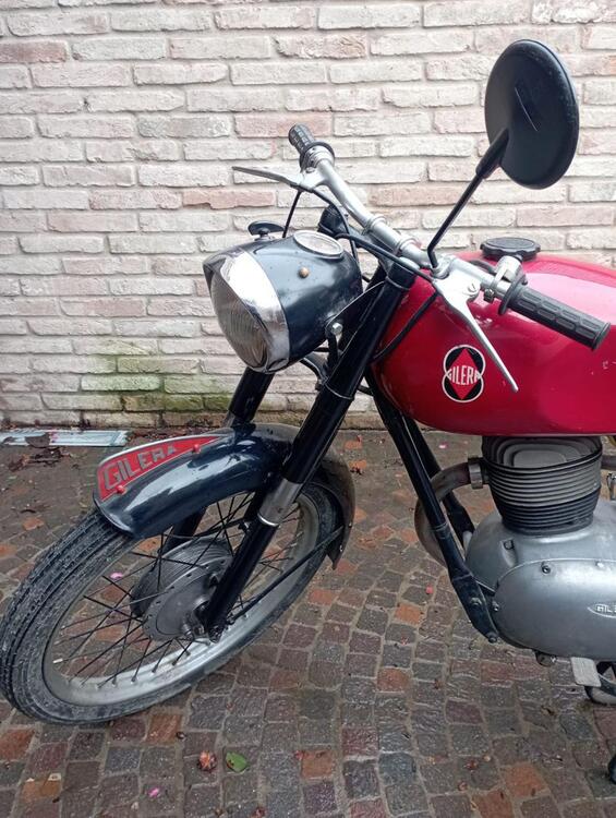 Gilera 150 Sport (2)