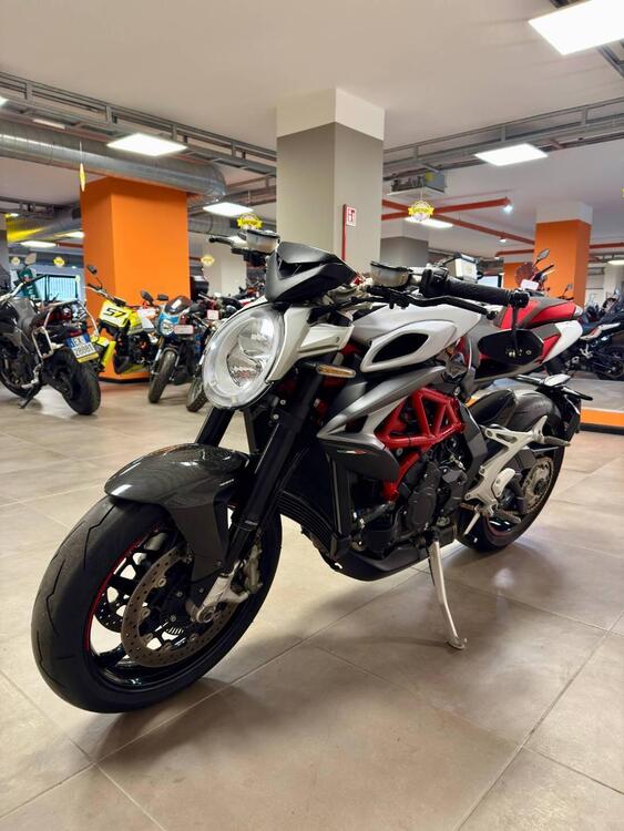 MV Agusta Brutale 800 RR (2017 - 20) (3)