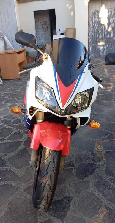 Honda CBR 650 R (2024 - 25) (2)