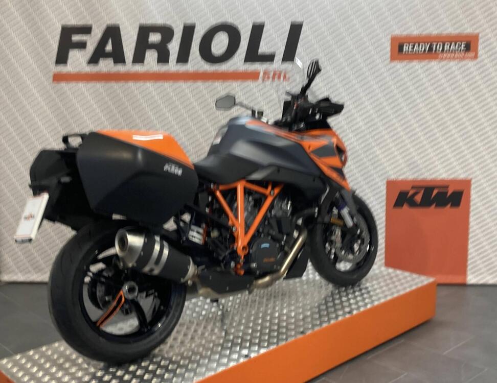 KTM 1290 Super Duke GT (2022 - 24) (3)