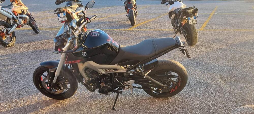 Yamaha MT-09 ABS (2016) (3)