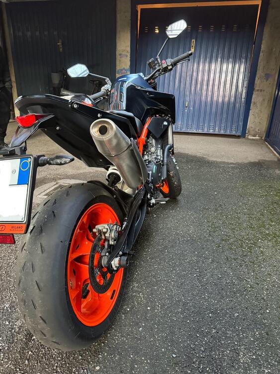 KTM 890 Duke R (2022 - 23) (5)