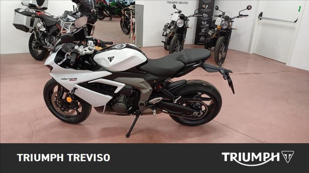 Triumph Daytona 660 (2024 - 25) (2)