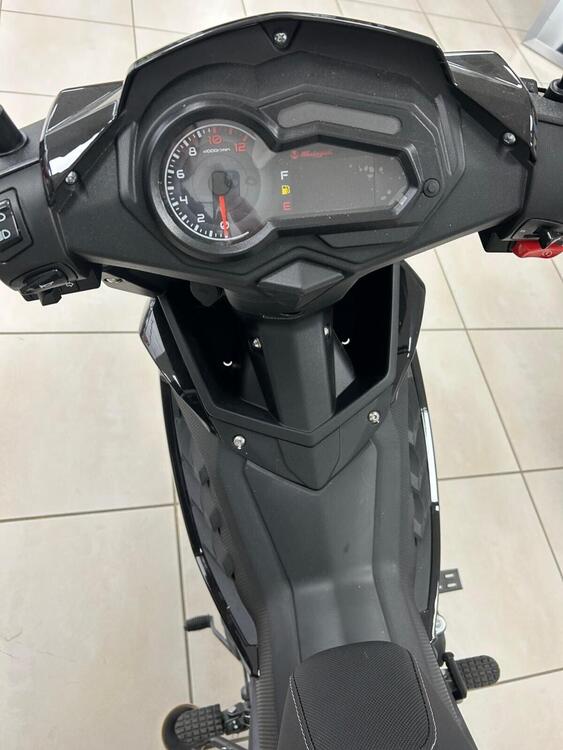 Malaguti Spectre GP125 (2023) (5)