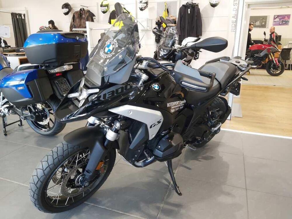 Bmw R 1300 GS Adventure Triple Black (2025) (3)