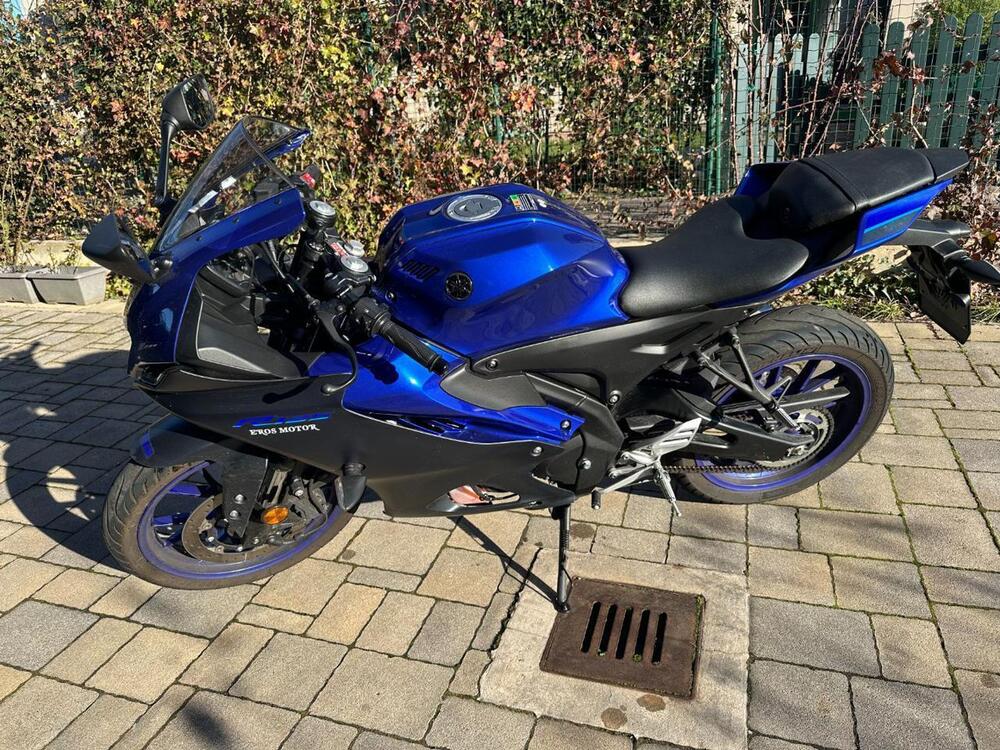 Yamaha YZF R125 (2023 - 25) (4)